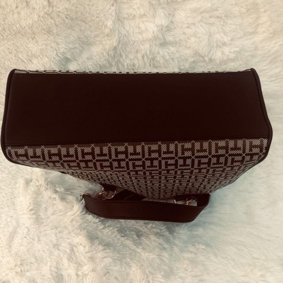 TOMMY HILFIGER. TH Monogram Brown Shopper. - Picture 11 of 12